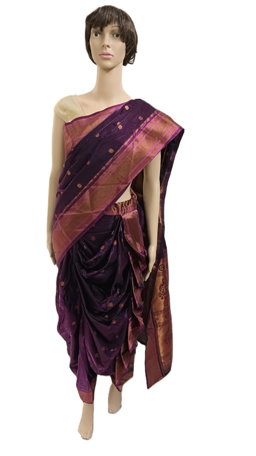 A nauvari sarees for women Wedding special -Plum