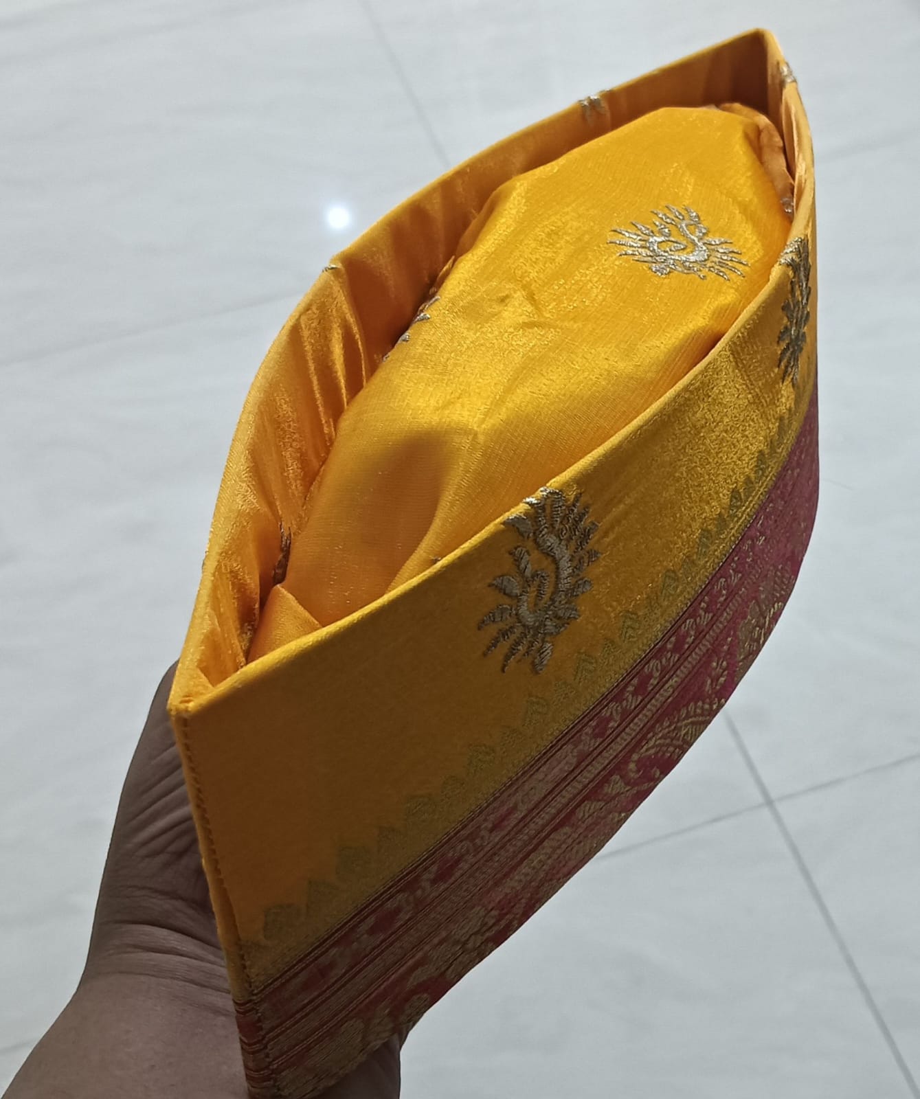 Groom Turban/topi/cap in Paithani - Yellow