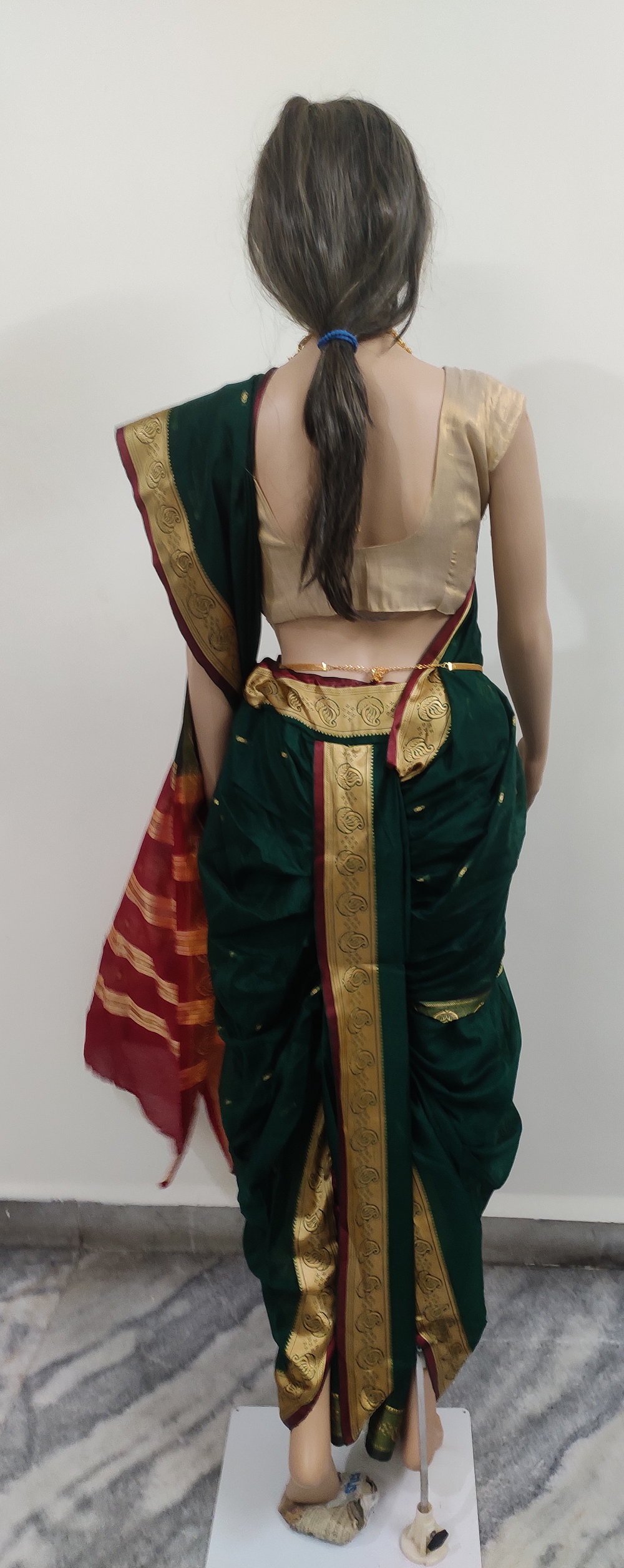 Reshim Woven bottle green saree