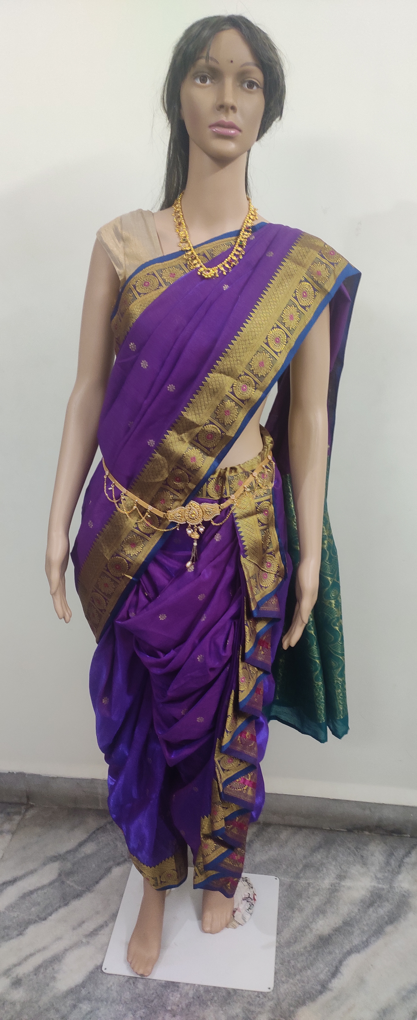 Cotton Silk Nauvaari saree for festivals wedding collection Purple with blouse piece