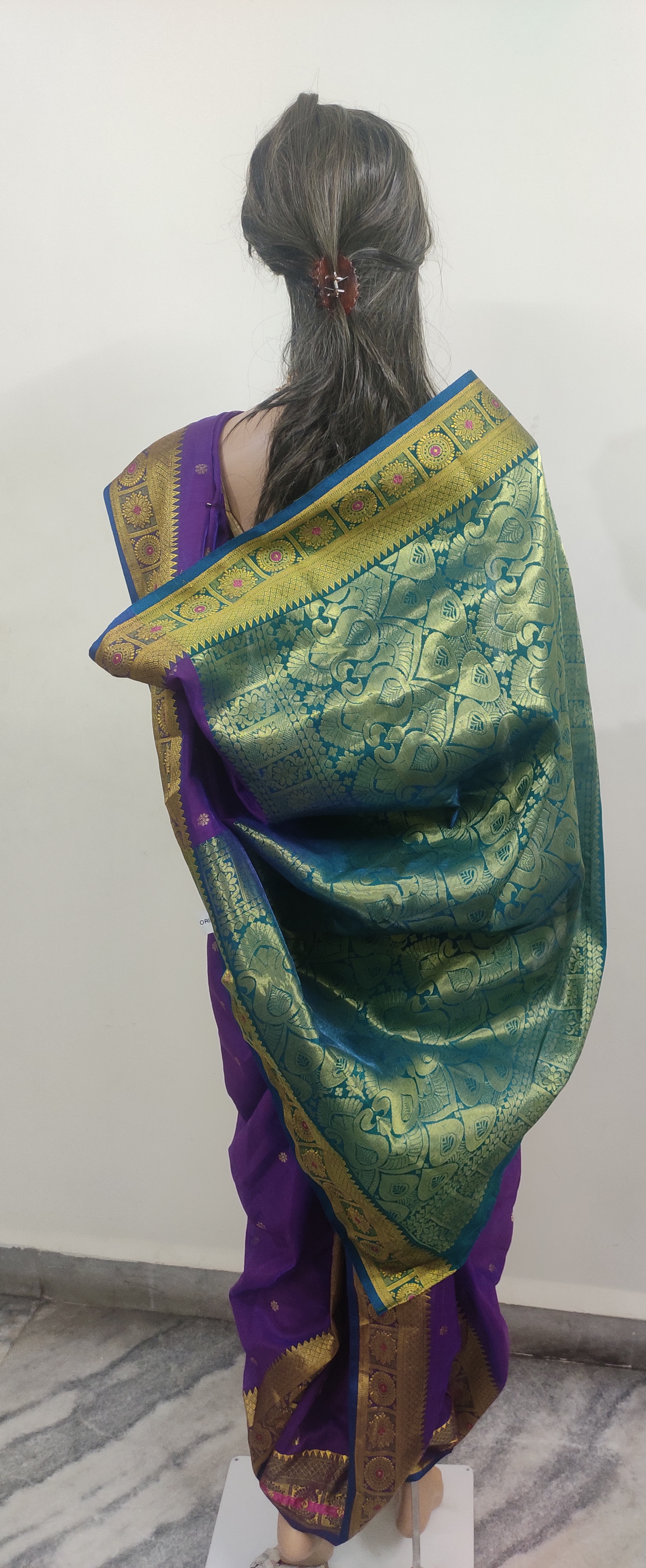 Cotton Silk Nauvaari saree for festivals wedding collection Purple with blouse piece